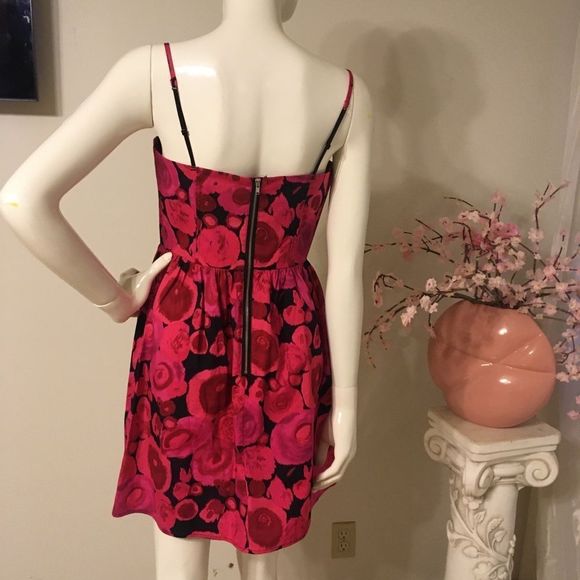 🔥MODA INTERNATIONAL🔥ADJUSTABLE SLEEVELESS CORSET FLORAL MINI🔥SIZE 8🔥 - Picture 3 of 9